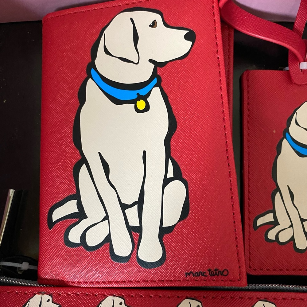 Marc Tetro Golden Retriever Travel Set Makeup Bag, Passport Holder, Luggage Tag - Picture 3 of 7
